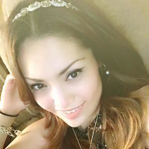 Meet your Posher, Noelia